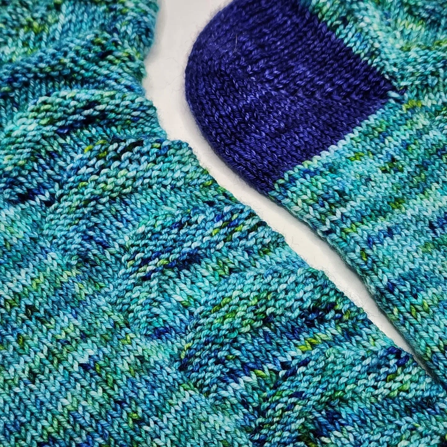 Making Waves sock pattern