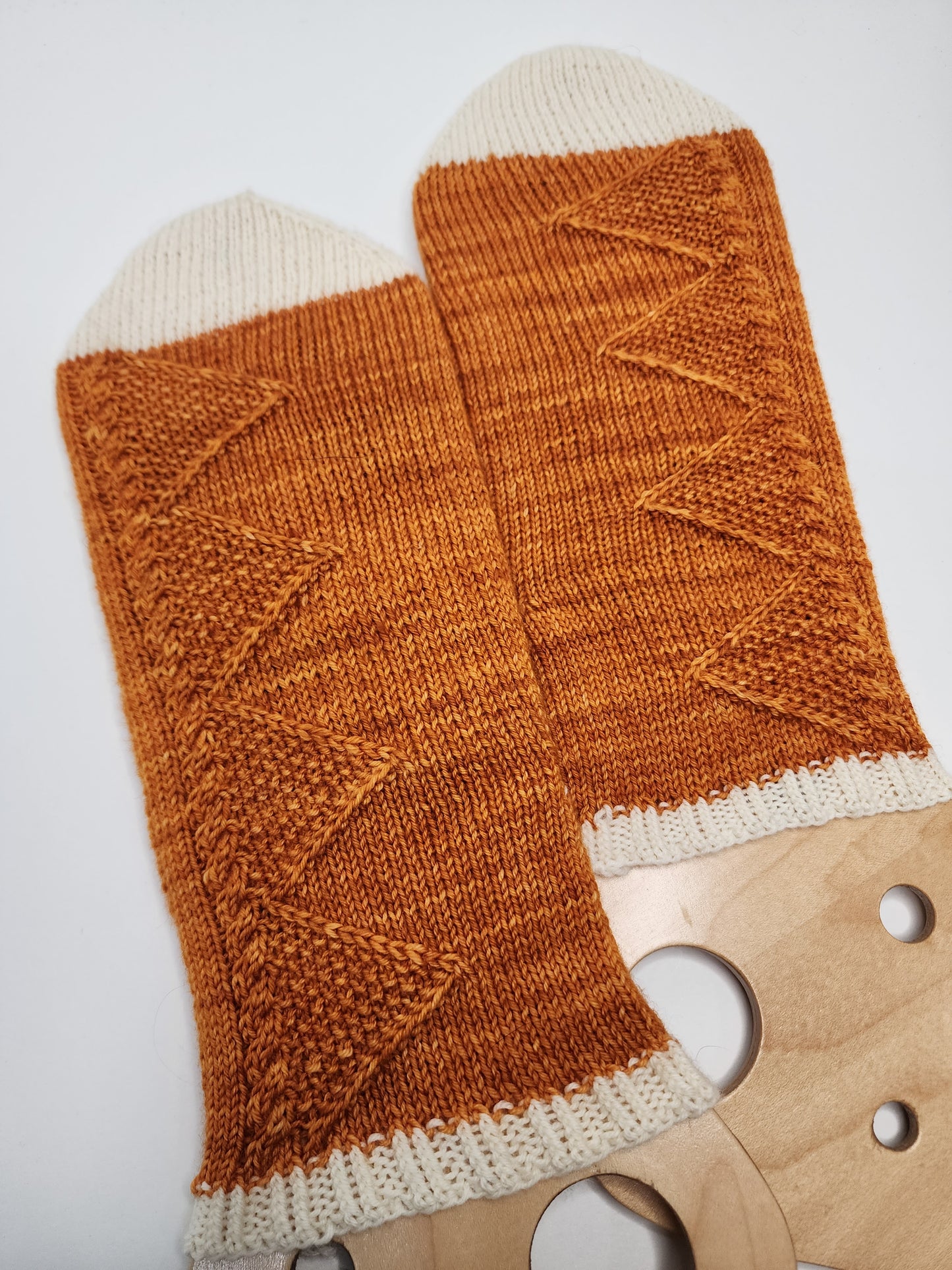 Piece of the Pie sock pattern